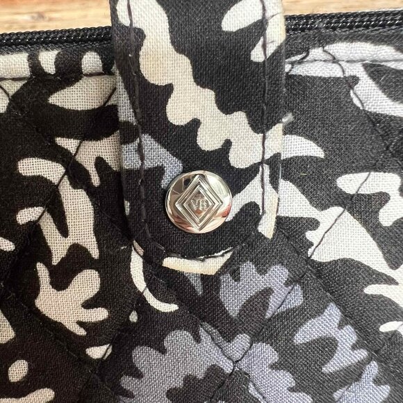 Vera Bradley Paisley Noir Trifold Wallet Snap Closure Clean Wristlet mulberryfou - Picture 6 of 14